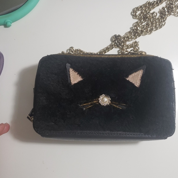 Kate spade New York crossbody bag with chain